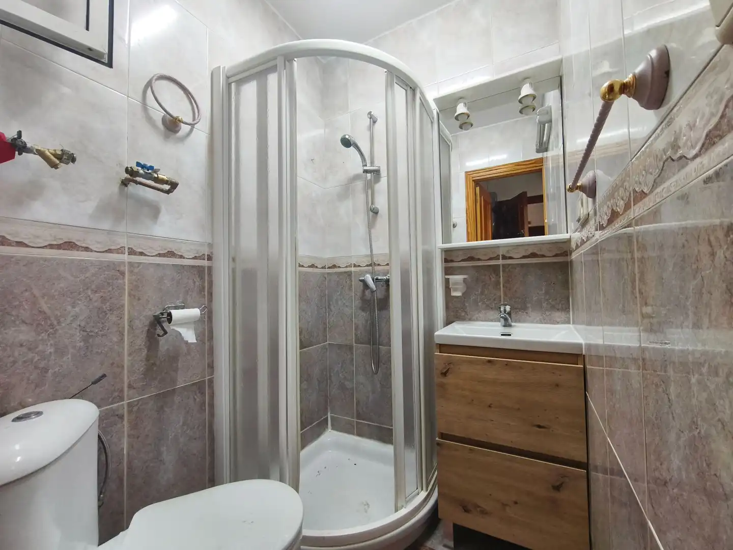 Baño de Piso en venta en Granada con Aire acondicionado y Calefacción