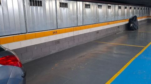 Photo 2 of Garage for rent in Avinguda D'amèrica, 21, Llefià, Badalona