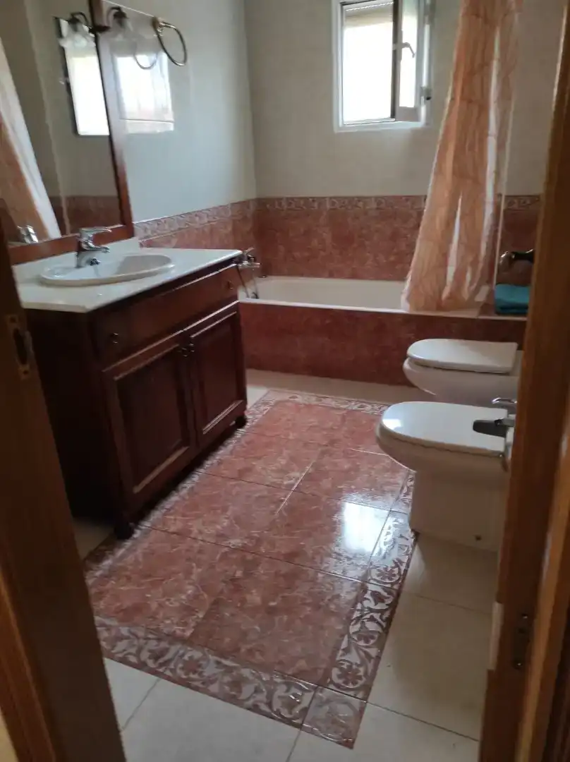 Bathroom of Ground floor for share in Pedanías Oeste
