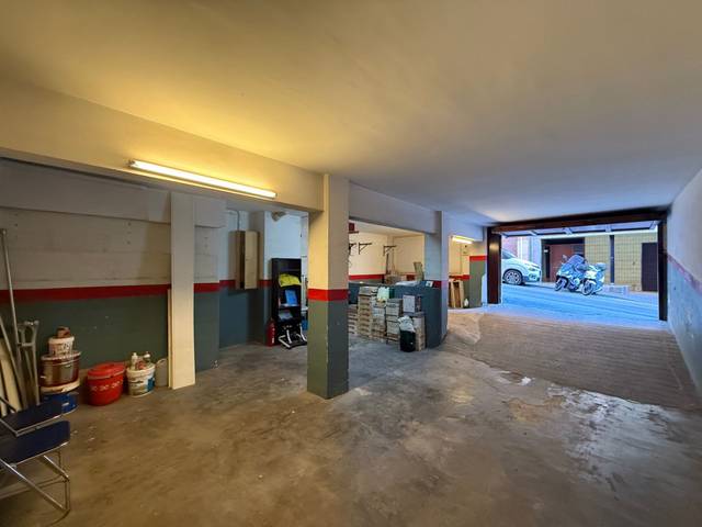 Garaje en Venta en La Salut