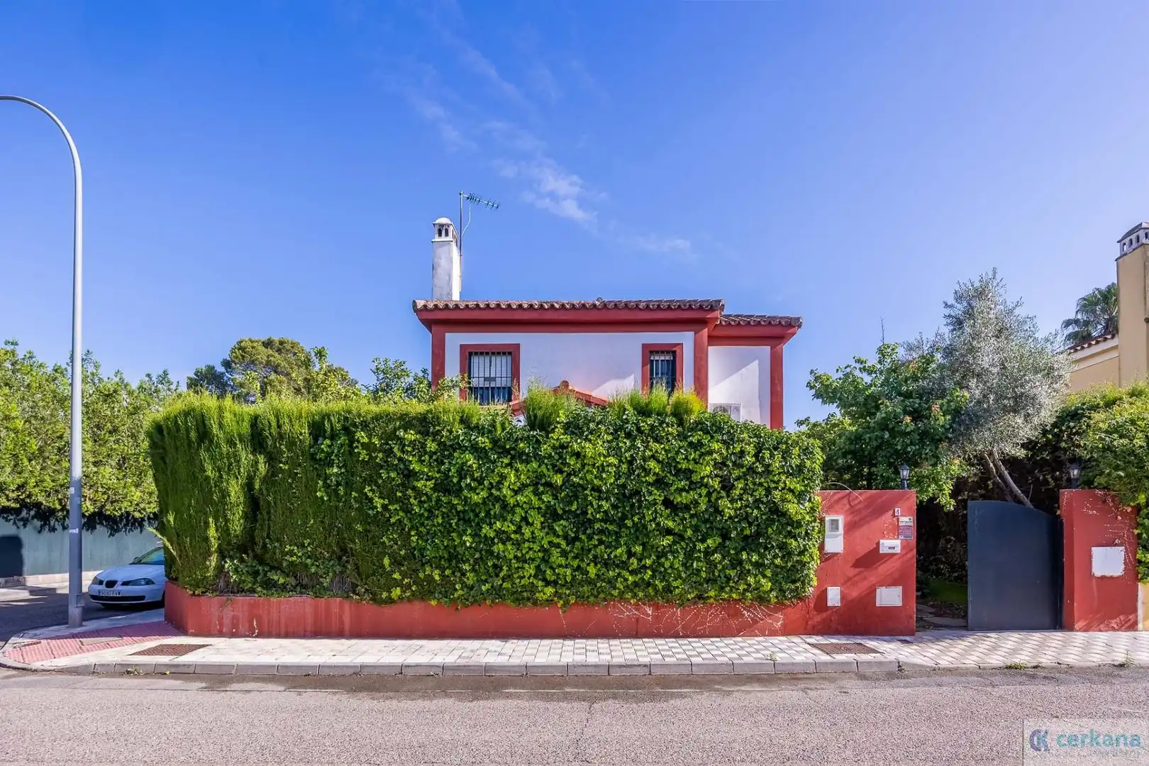 Chalet con piscina en venta en Rosales los, imagen 8