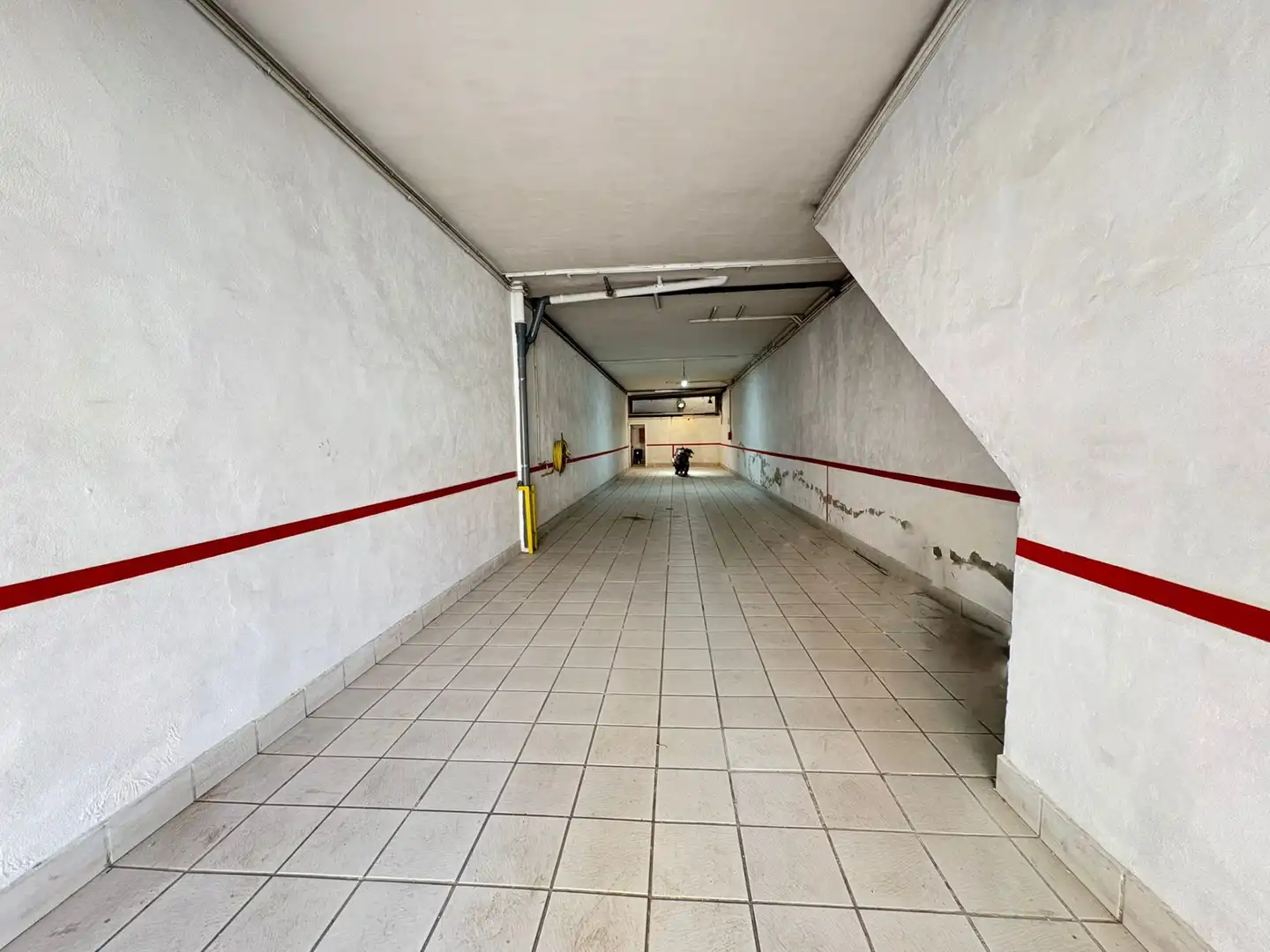 Einfamilien-Reihenhaus zum Verkauf in Terrassa mit Klimaanlage, Heizung und Terrasse