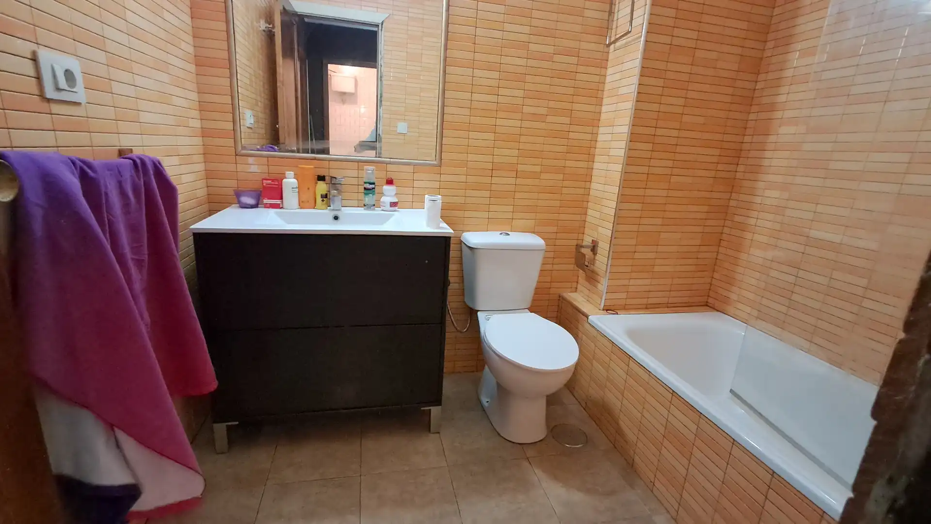 Baño de Piso en venta en Vigo  con Parquet, Trastero y Amueblado