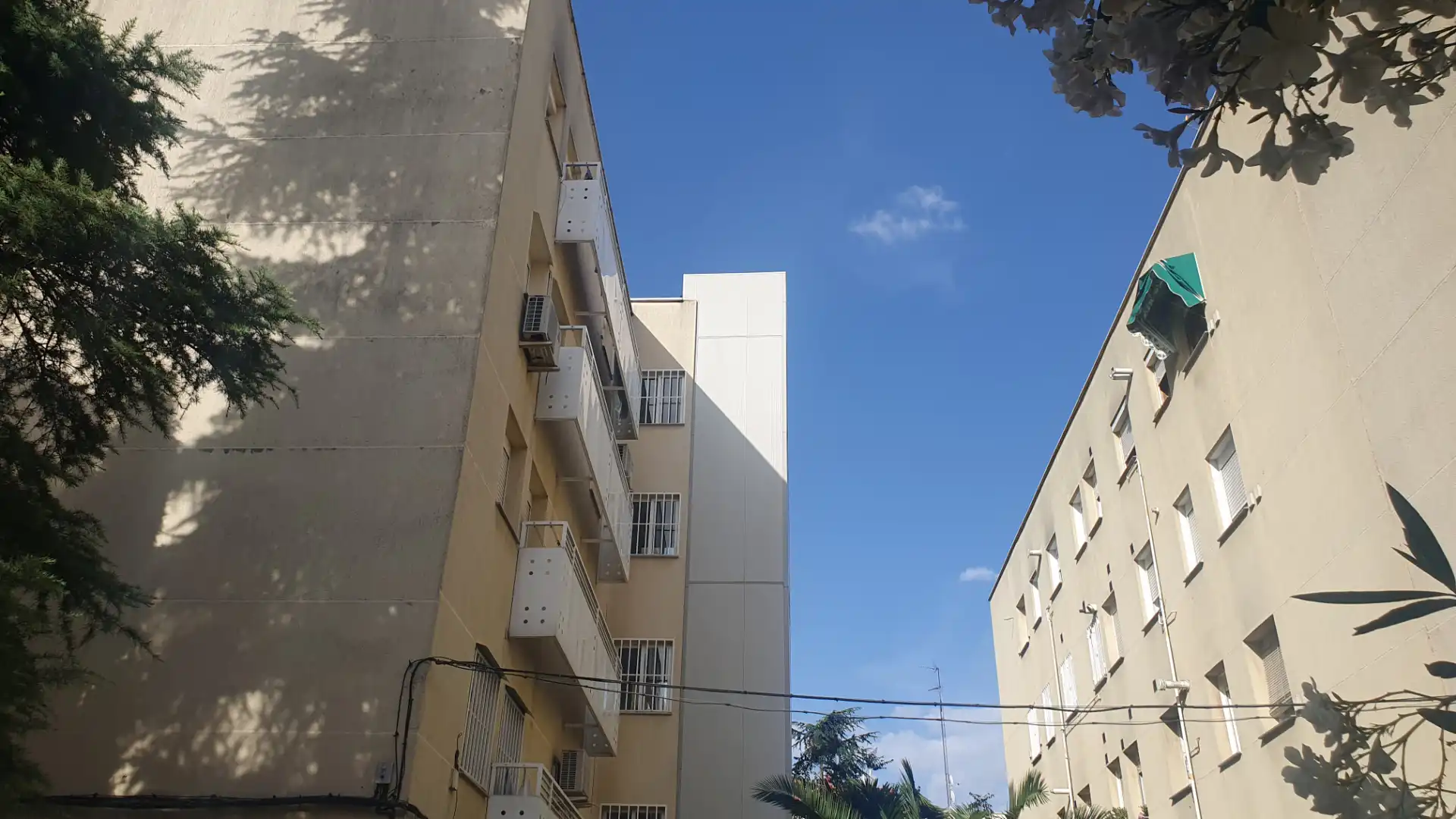 Vista exterior de Pis en venda en Madrid amb Calefacció, Moblat i Forn