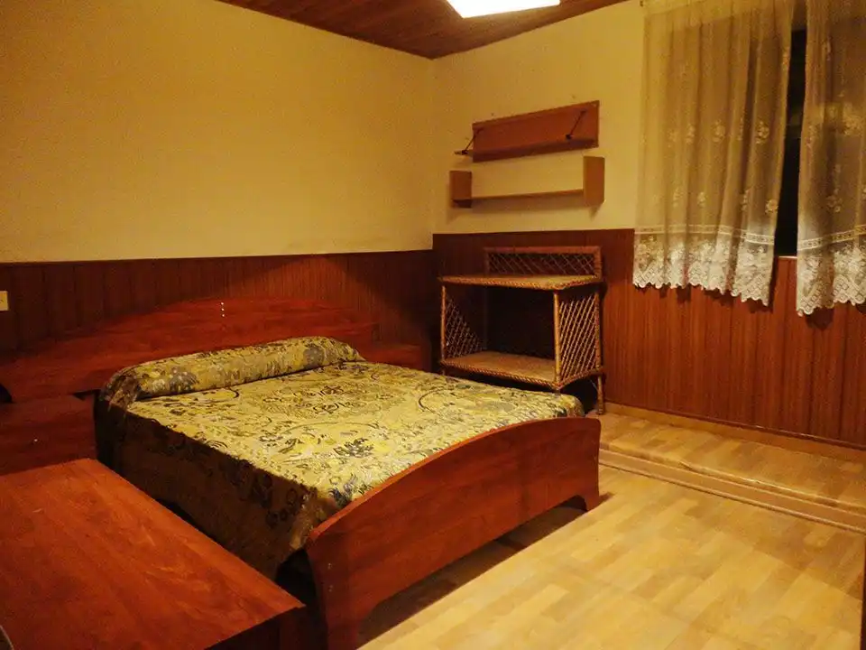 Dormitori de Casa o xalet en venda en Hontoria del Pinar amb Calefacció