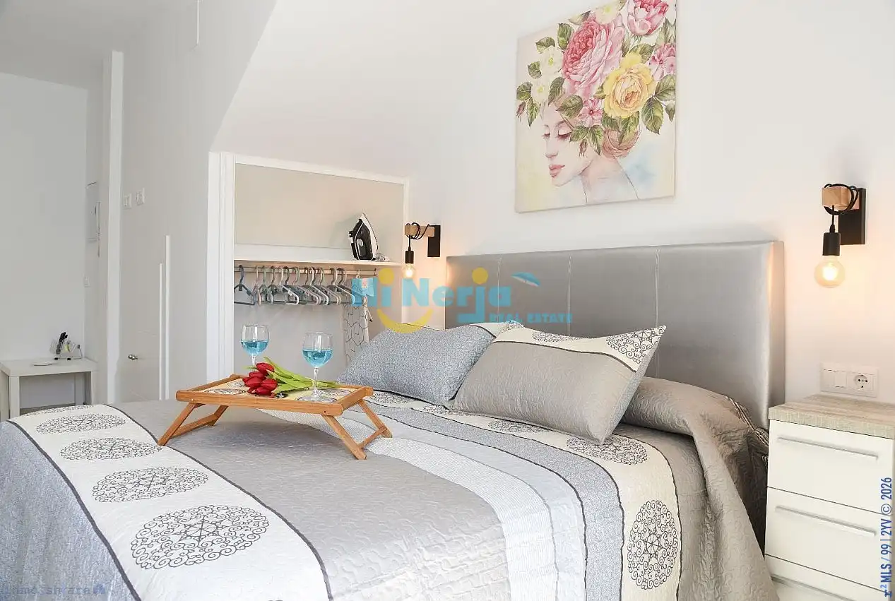 Habitación de Casa o chalet en venta en Nerja con Terraza y Horno