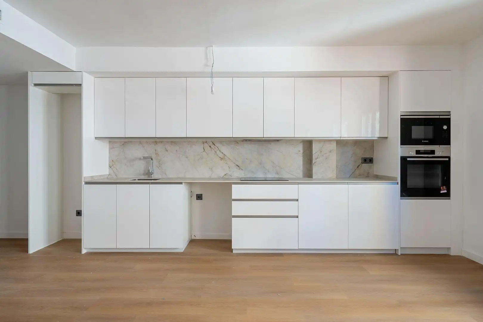 Küche von Wohnungen zum Verkauf in  Tarragona Capital mit Klimaanlage, Ofen und Mikrowelle