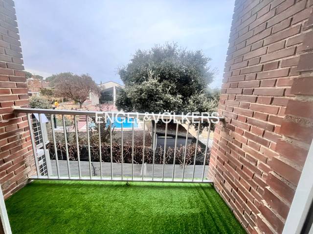 Estudio en Alquiler en Raya del Palancar - Guadamonte