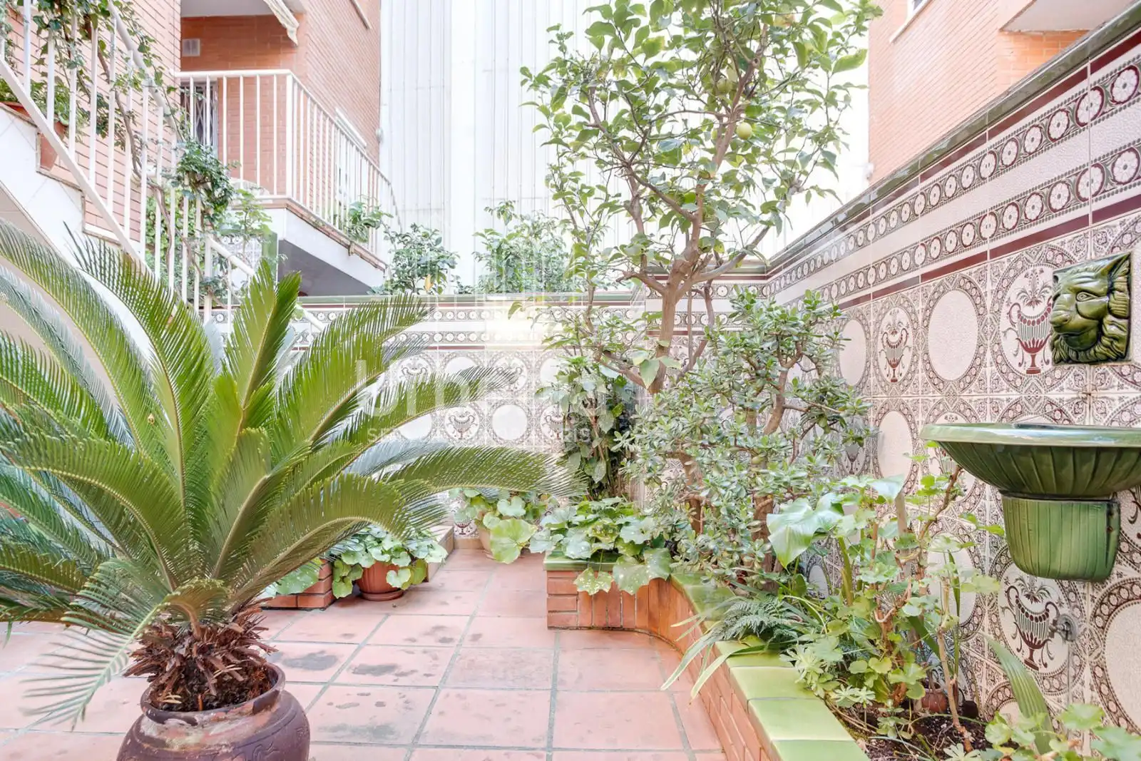 Jardí de Casa o xalet en venda en Arenys de Mar amb Calefacció, Terrassa i Traster