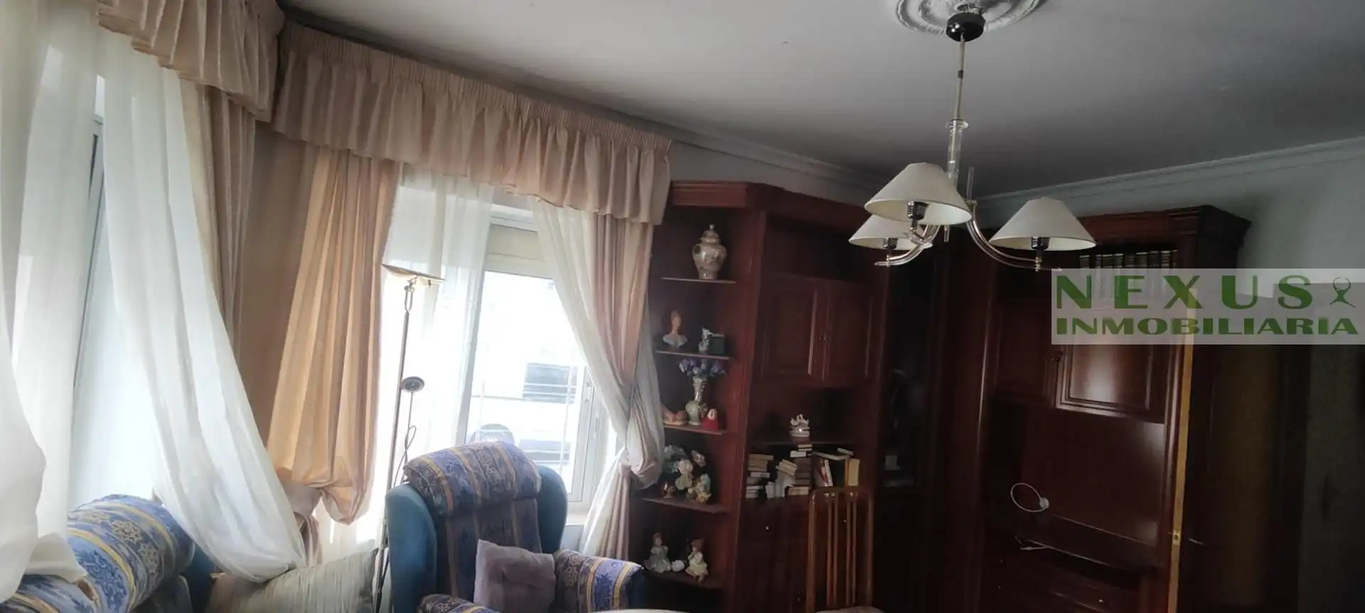 Sala d'estar de Casa adosada en venda en Cáceres