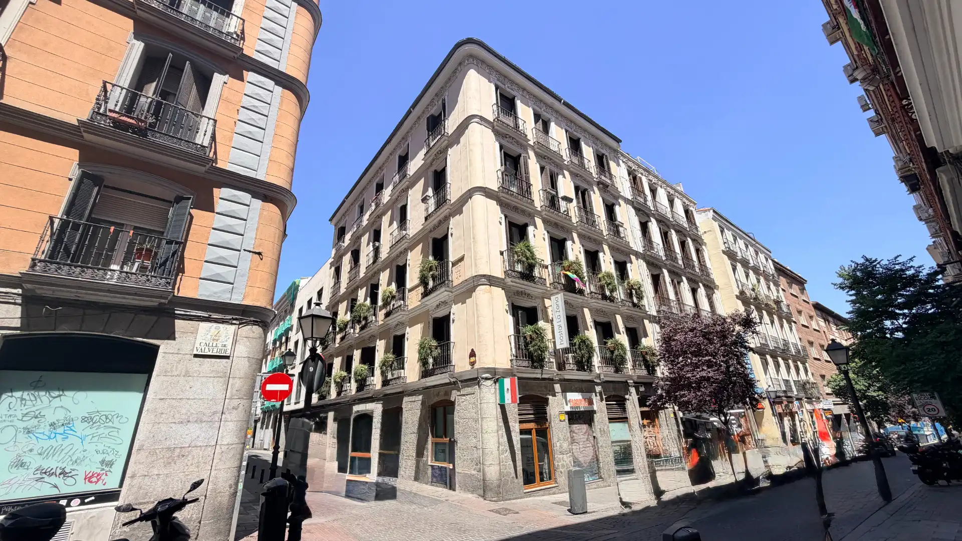 Vista exterior de Piso en venta en Madrid con Aire acondicionado, Calefacción y Horno