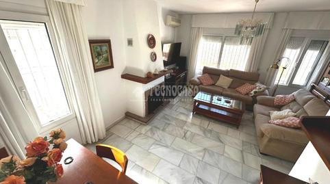 Foto 3 de Casa adosada en venta en Cortijo Bazán - Los Casinis - Los Cipreses, Málaga
