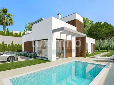 Villa avec piscine à vendre à Golf Bahía