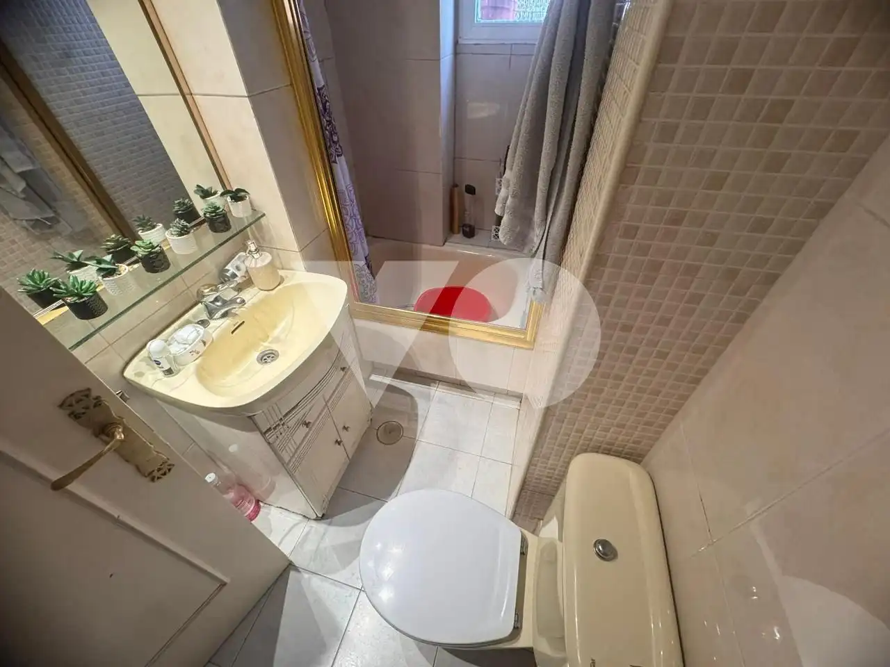 Baño de Piso en venta en Madrid con Calefacción y Amueblado