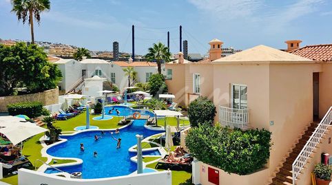 Foto 3 de Apartamento en venta en Playa de Fañabé, Adeje