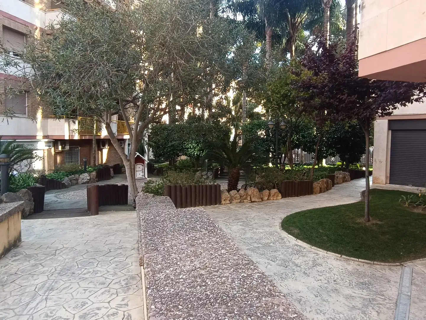 Garten von Geschaftsraum zum Verkauf in Tarragona mit Klimaanlage und Möbliert