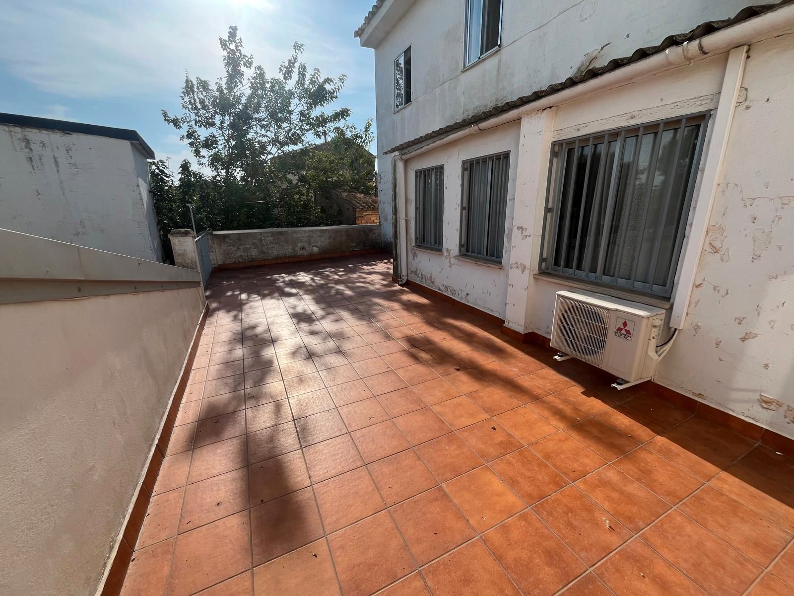 Terrasse von Wohnung zum Verkauf in Pinseque mit Heizung, Terrasse und Möbliert