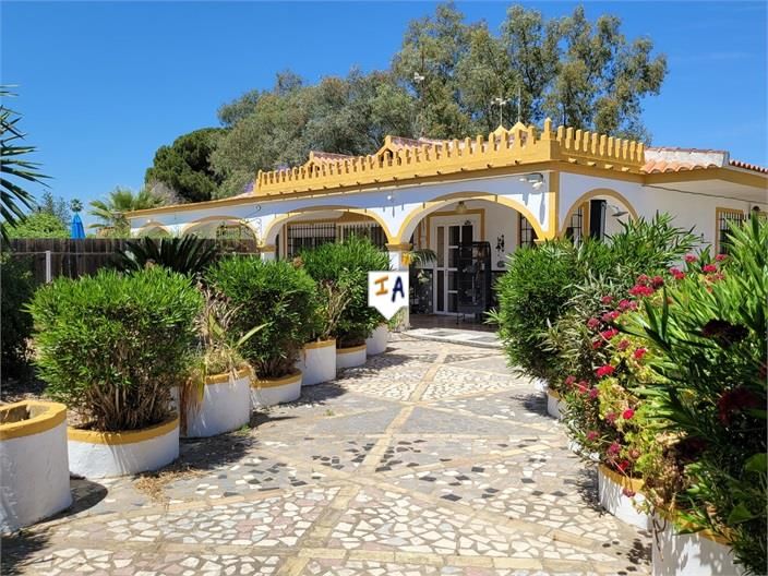 Exterior view of House or chalet for sale in Marchena  with Air Conditioner and Swimming Pool