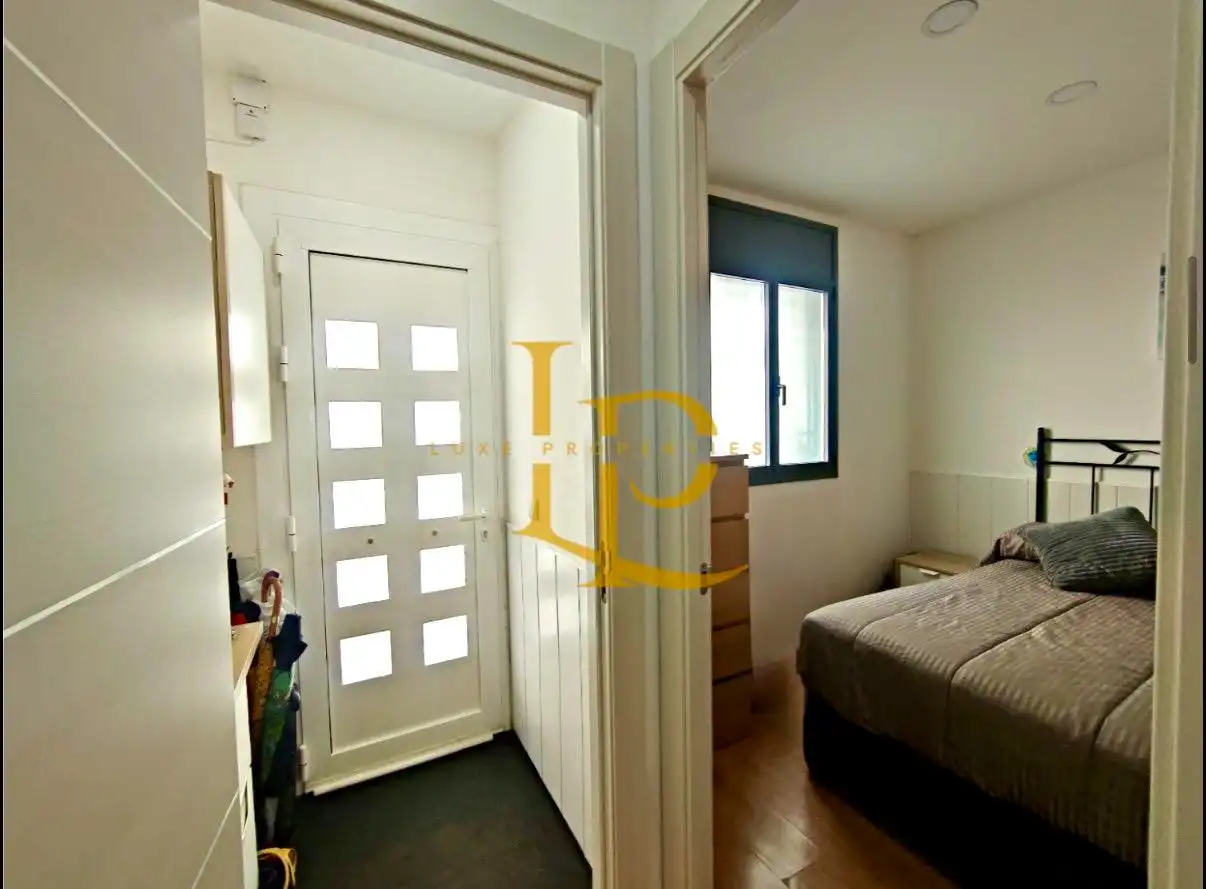 Dormitori de Casa o xalet en venda en Sabadell amb Aire condicionat, Parquet i Terrassa