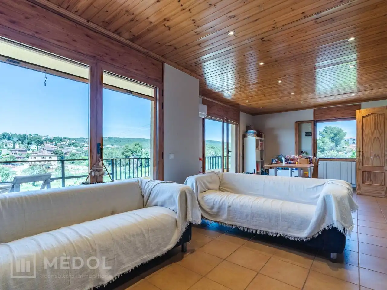 Sala d'estar de Casa o xalet en venda en Tarragona amb Aire condicionat, Calefacció i Parquet