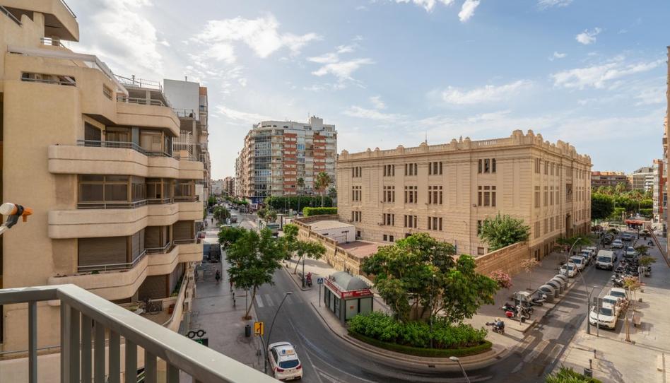 Photo 1 of Flat to rent in Calle Javier Sanz, Centro, Almería