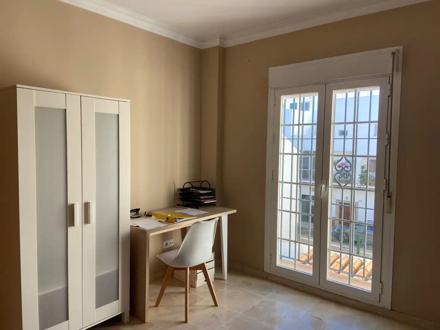 Habitación de Casa adosada en venta en Conil de la Frontera con Aire acondicionado, Terraza y Trastero