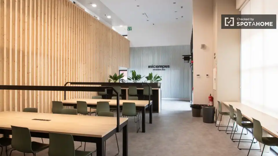 Habitació a Madrid, Madrid