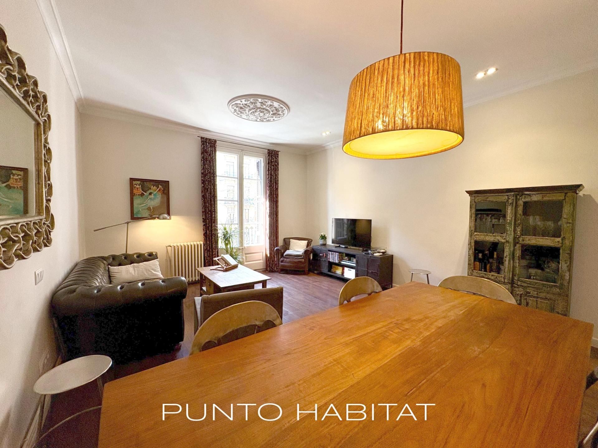 Sala d'estar de Pis en venda en  Barcelona Capital amb Aire condicionat, Calefacció i Parquet