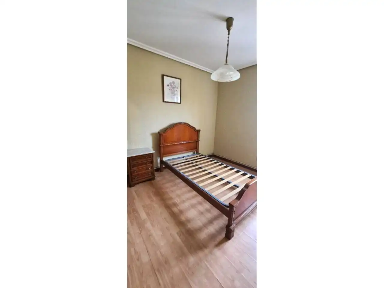 Schlafzimmer von Wohnungen zum Verkauf in  Logroño mit Heizung und Möbliert