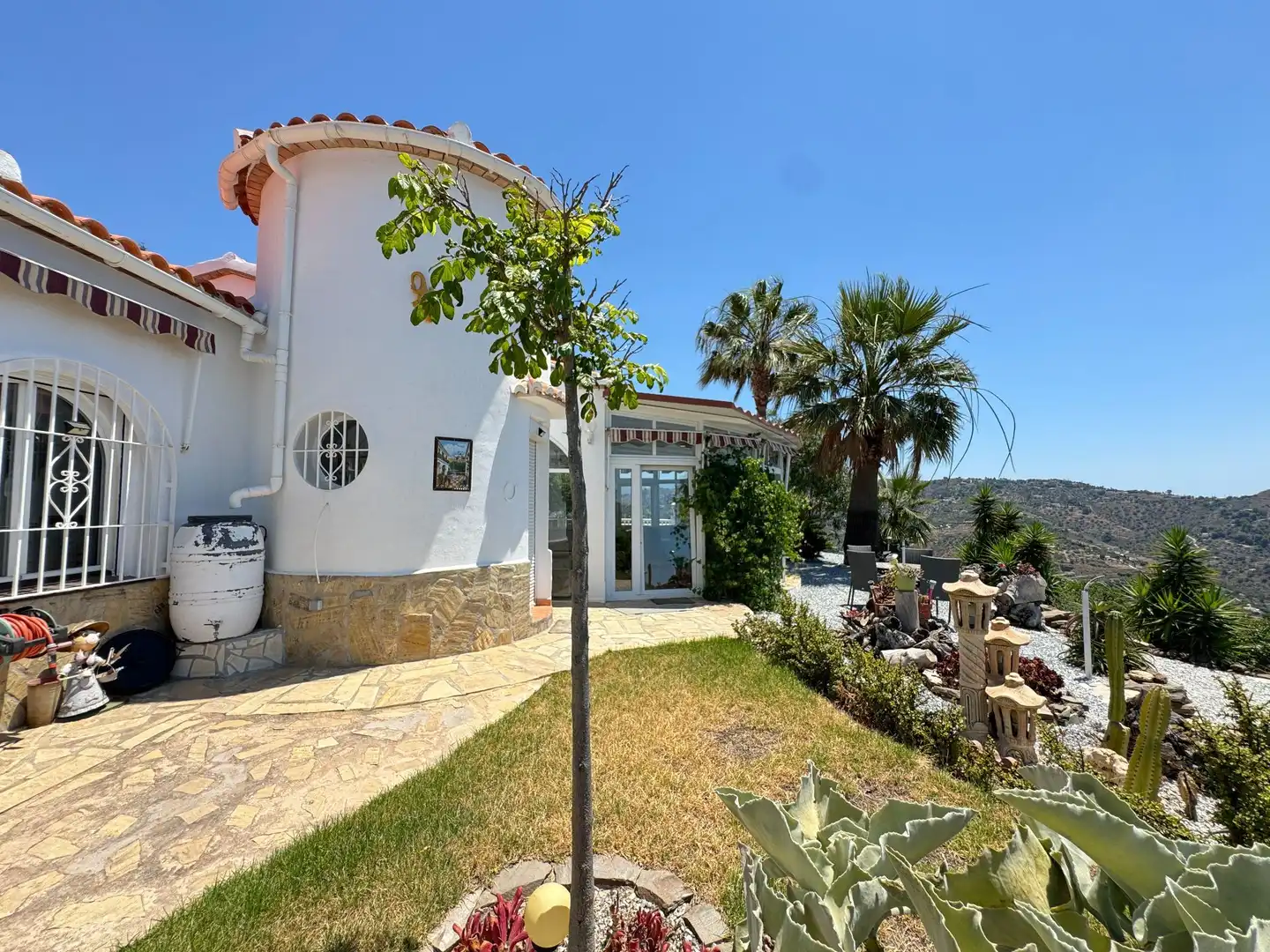 Vista exterior de Finca rústica en venda en Arenas amb Aire condicionat, Jardí privat i Terrassa