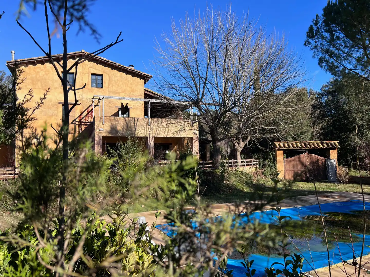 Vista exterior de Finca rústica en venda en Mieres (Girona) amb Aire condicionat, Jardí privat i Parquet