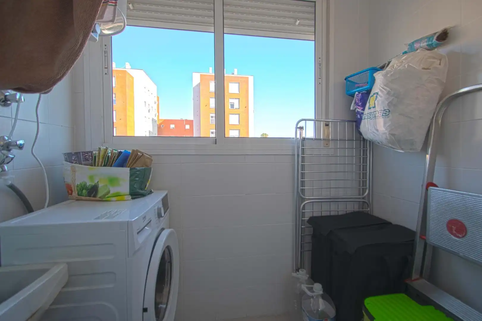 Schlafzimmer von Wohnung zum Verkauf in Sevilla mit Klimaanlage und Abstellraum