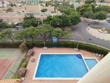 Flat with pool for sale in Benalúa - Babel