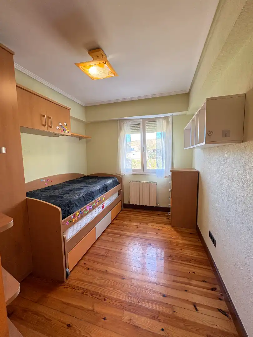 Habitación de Piso en venta en Zaldibar con Calefacción, Amueblado y Horno