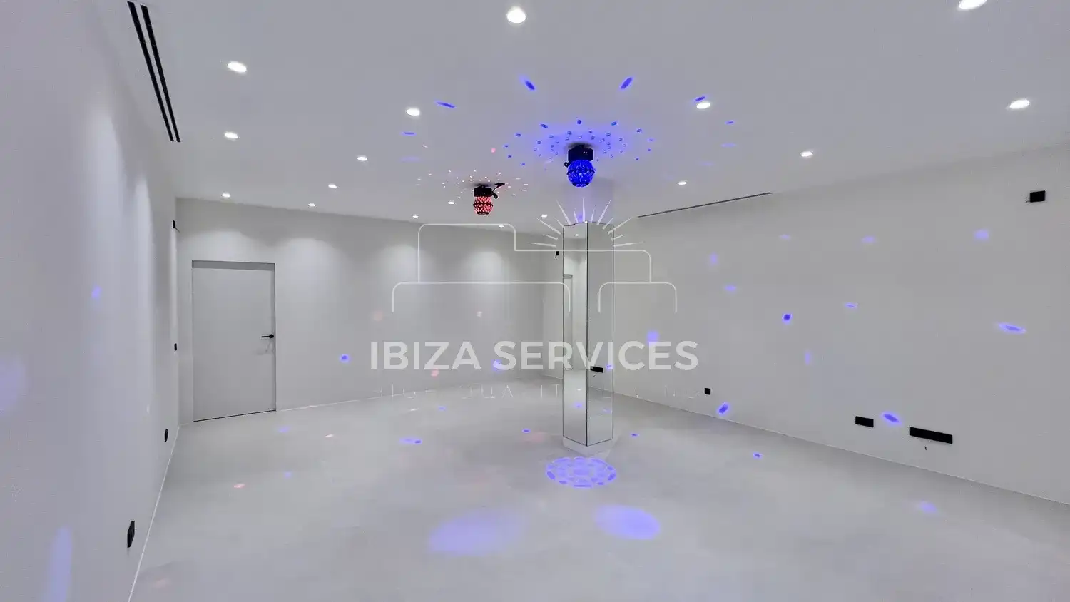 Casa o xalet en venda en Santa Eulària des Riu amb Aire condicionat, Jardí privat i Piscina