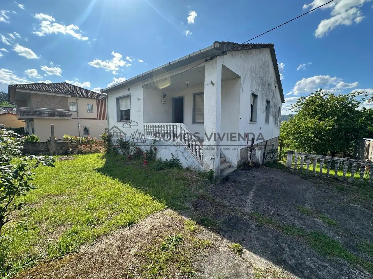 Casa con terraza en venta en As Lagoas
