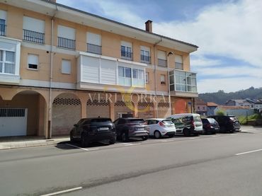 Business premises for sale in Plaza de Casimiro Vega