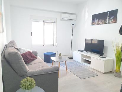 Living room of Flat to rent in  Valencia Capital  with Air Conditioner, Parquet flooring and Terrace