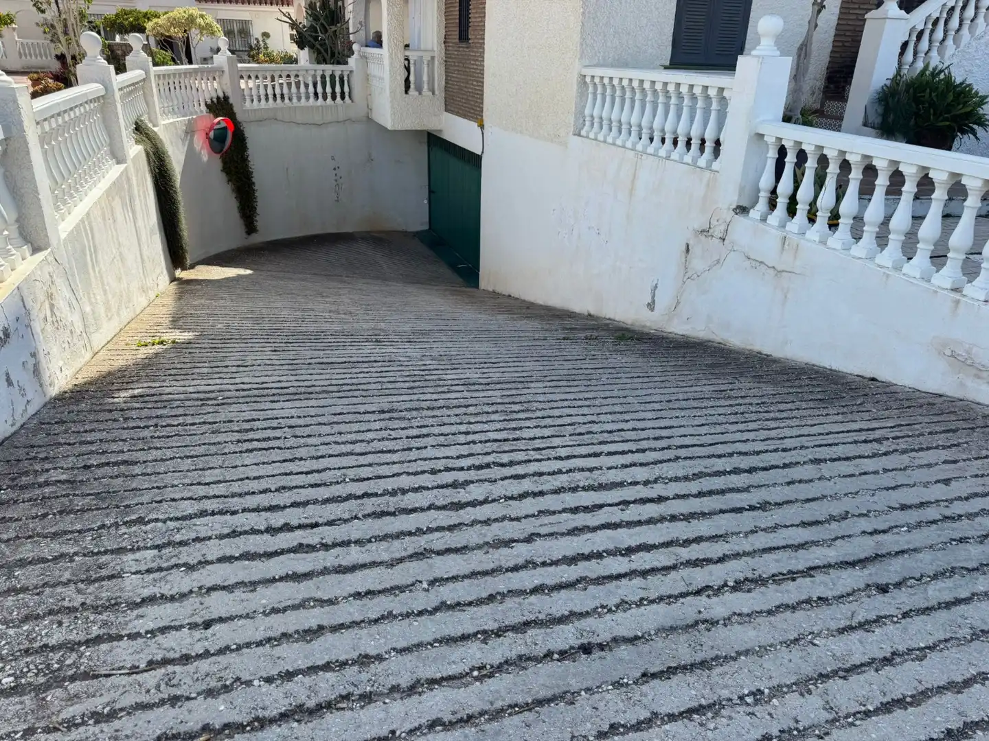 Aparcament de Pis en venda en Vélez-Málaga amb Calefacció, Terrassa i Moblat