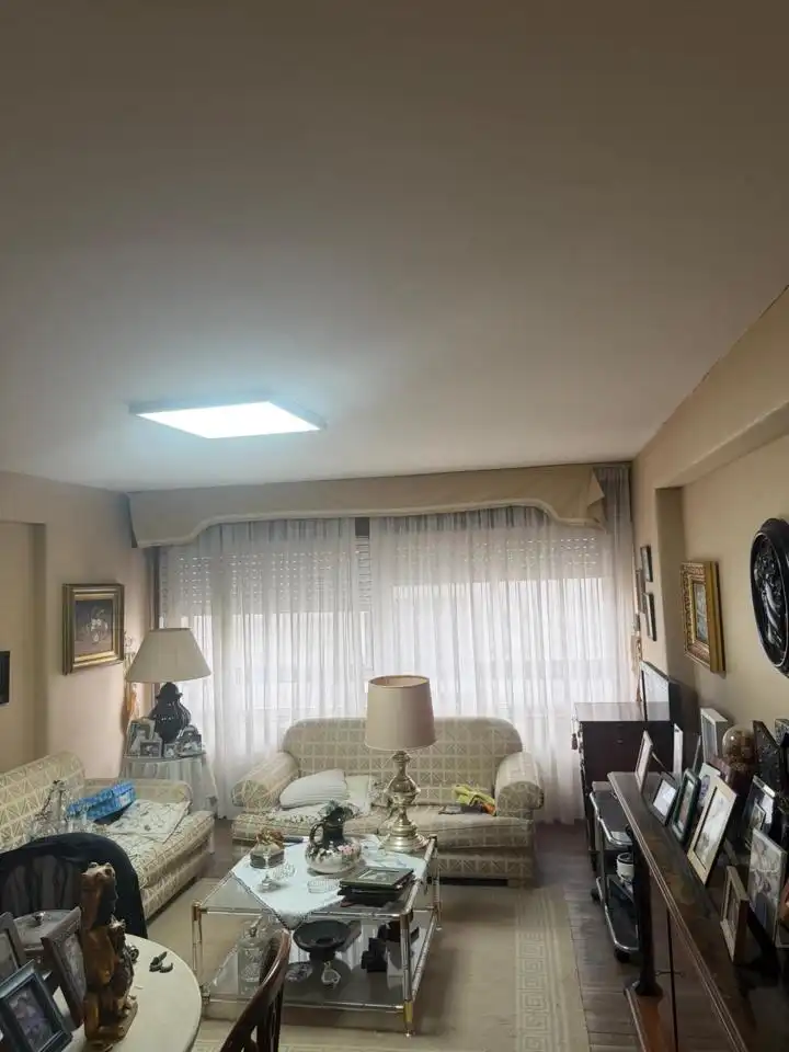 Sala d'estar de Pis en venda en A Coruña Capital  amb Calefacció i Traster