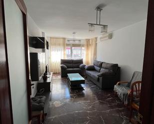 Sala d'estar de Pis de lloguer en  Granada Capital amb Aire condicionat, Calefacció i Moblat