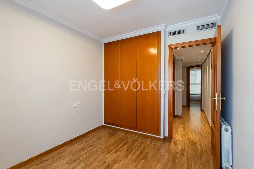 Flat for rent in Valencia  with Air Conditioner, Heating and Parquet flooring