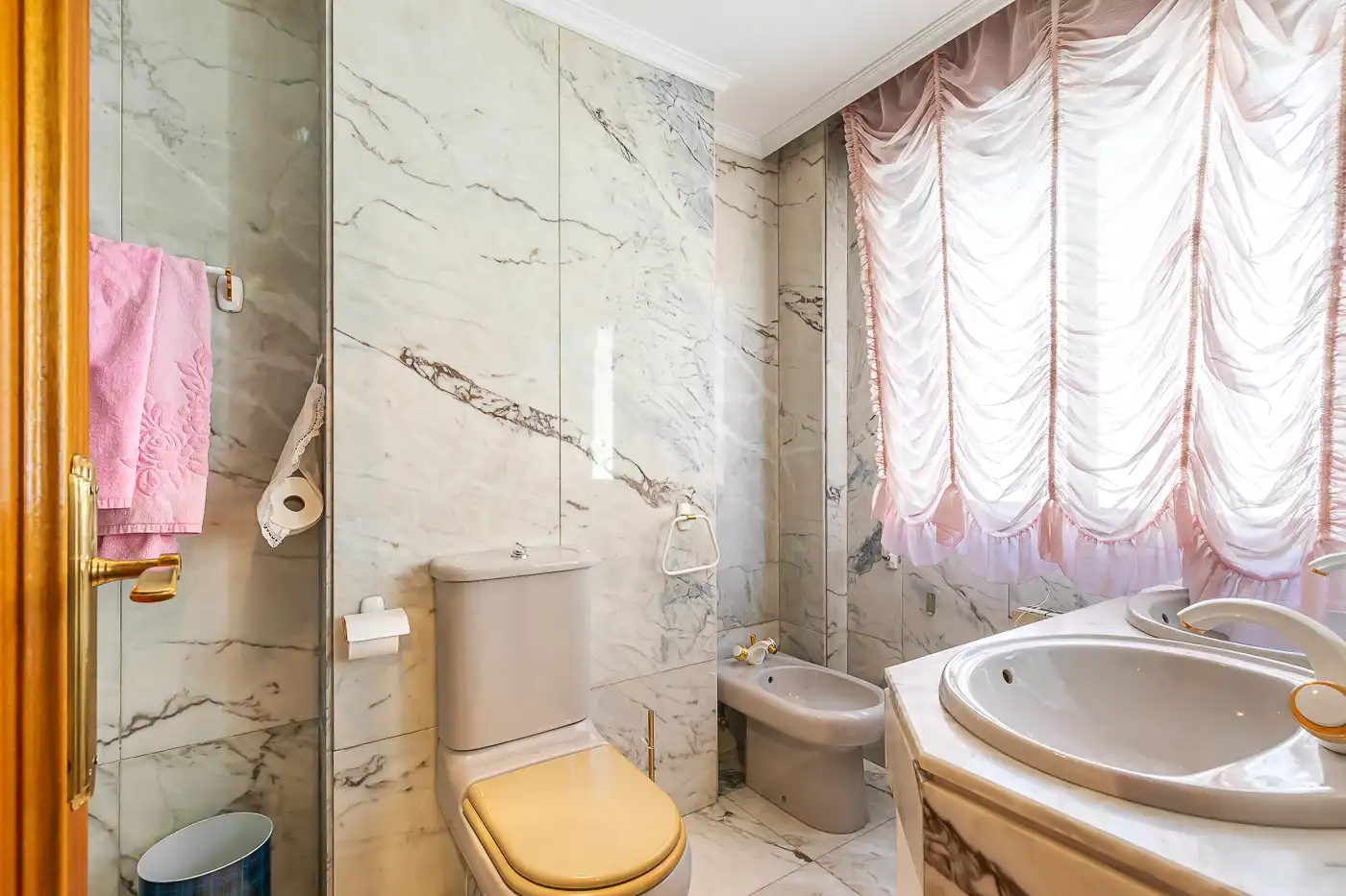 Baño de Dúplex en venta en Madrid con Calefacción y Terraza
