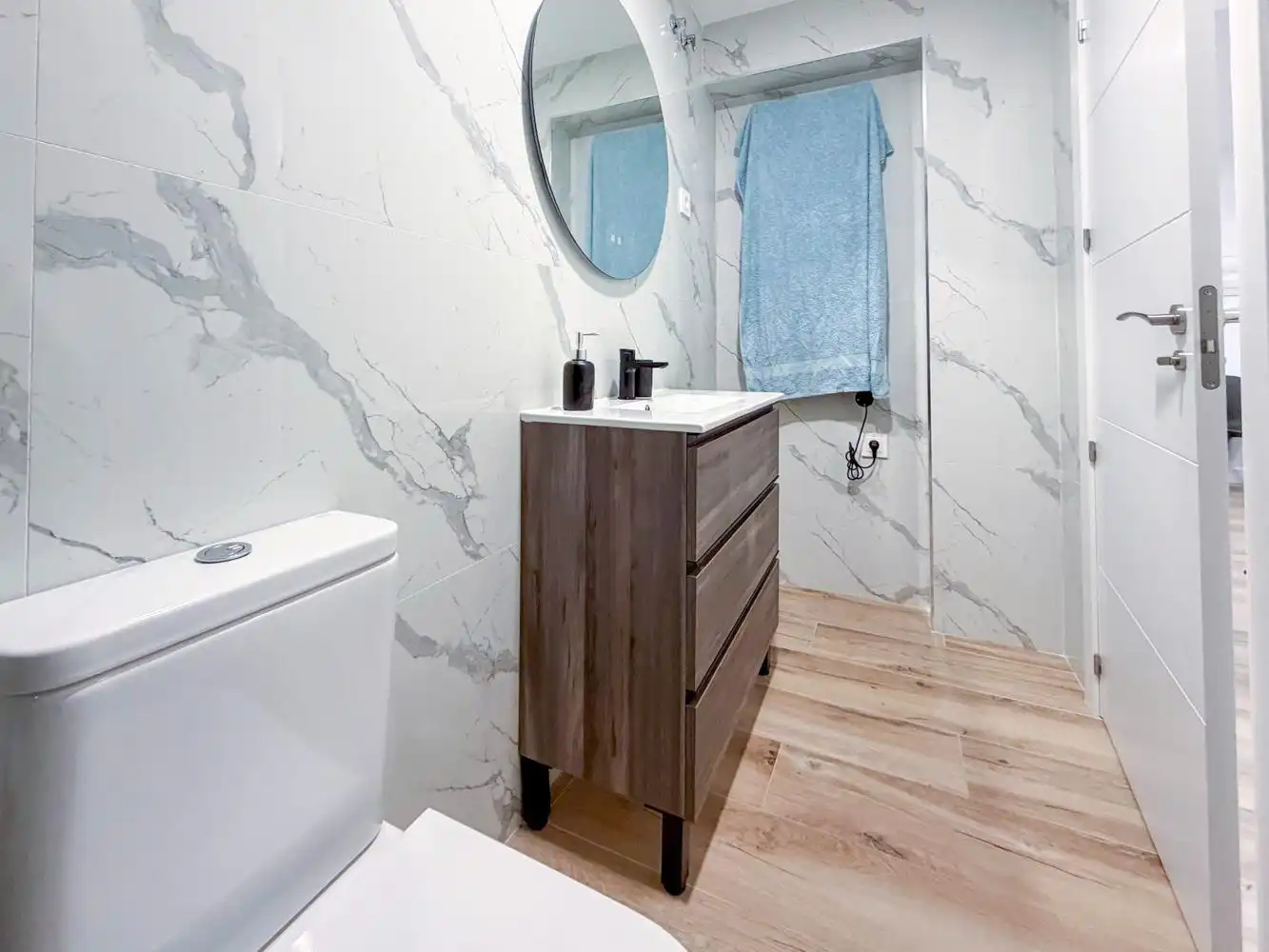 Bathroom of Lofts for rent in Madrid  with Air Conditioner, Heating and Furnished