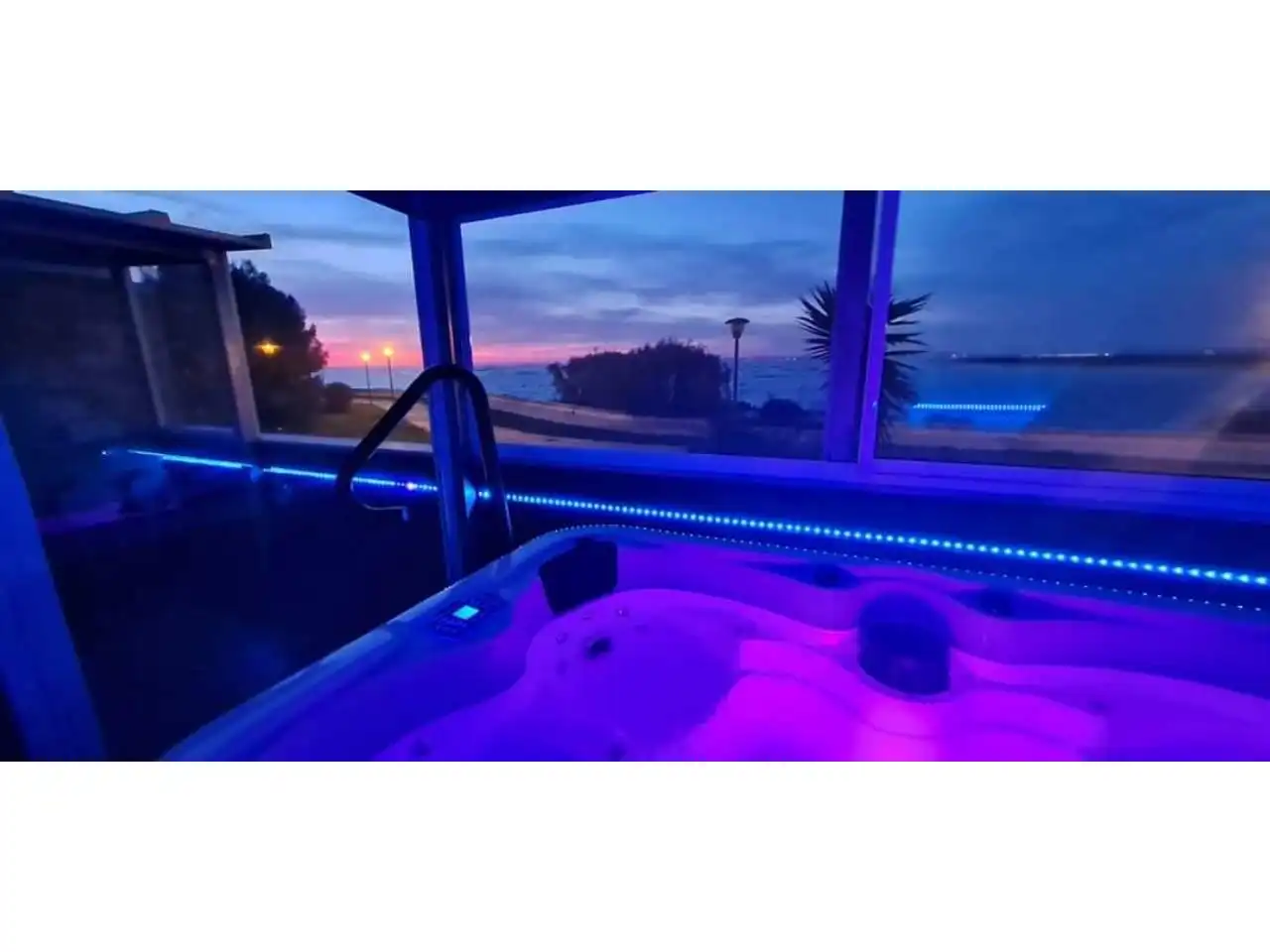 Piscina de Piso en venta en Puerto Real con Aire acondicionado, Calefacción y Terraza