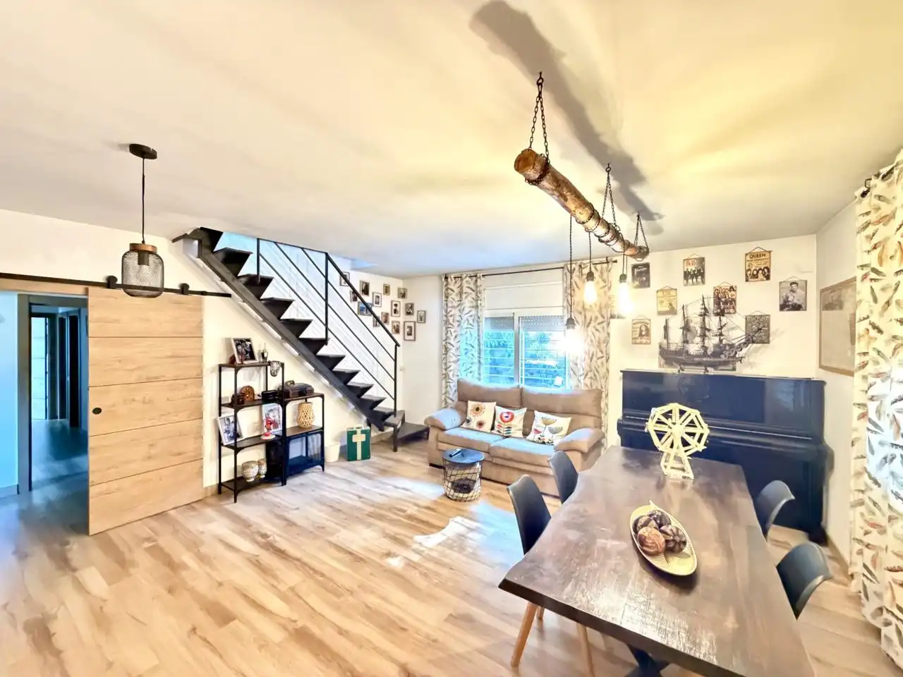 Sala de estar de Casa o chalet en venta en Argentona con Aire acondicionado, Jardín privado y Terraza