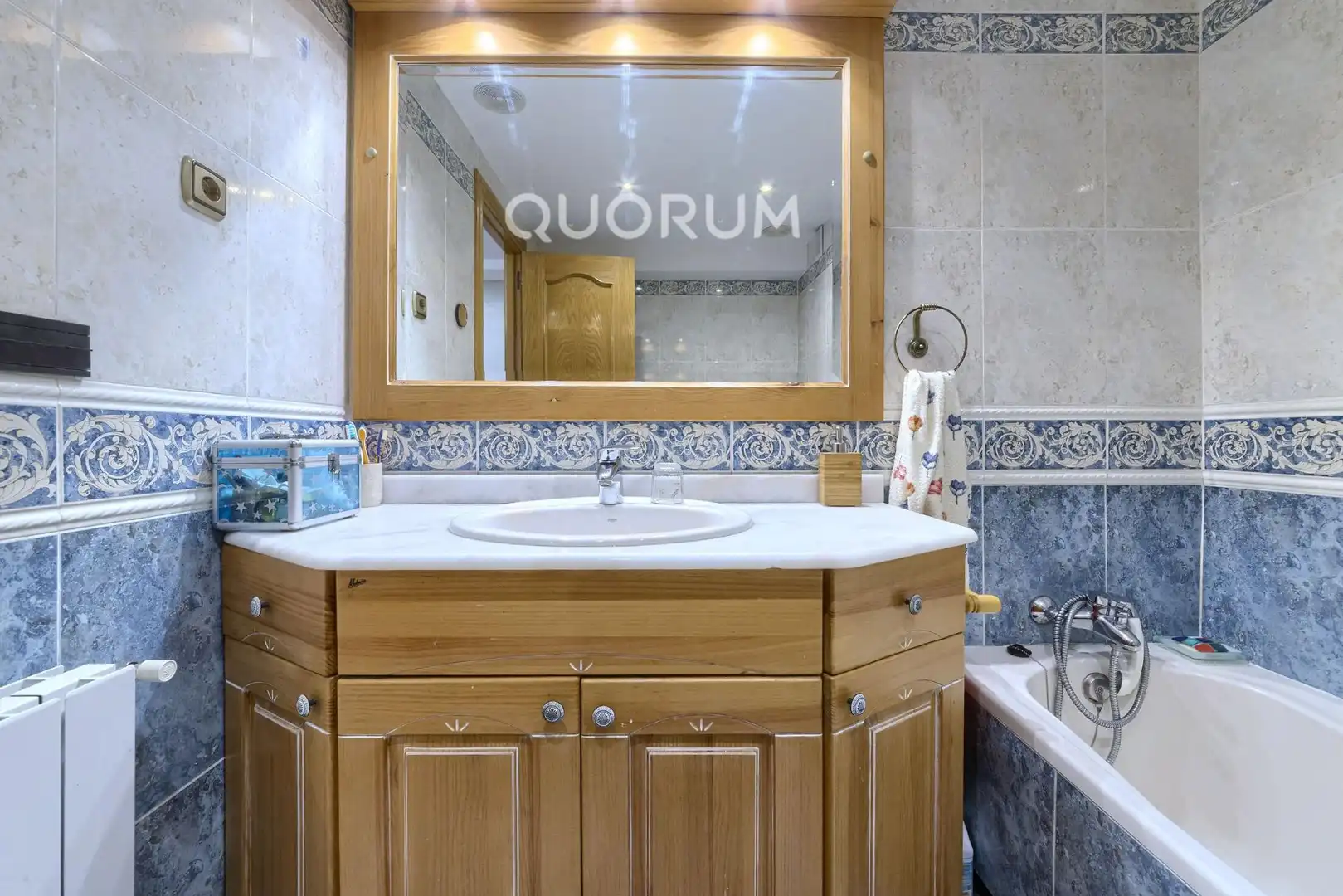 Bathroom of Flat for sale in Basauri   with Heating and Balcony