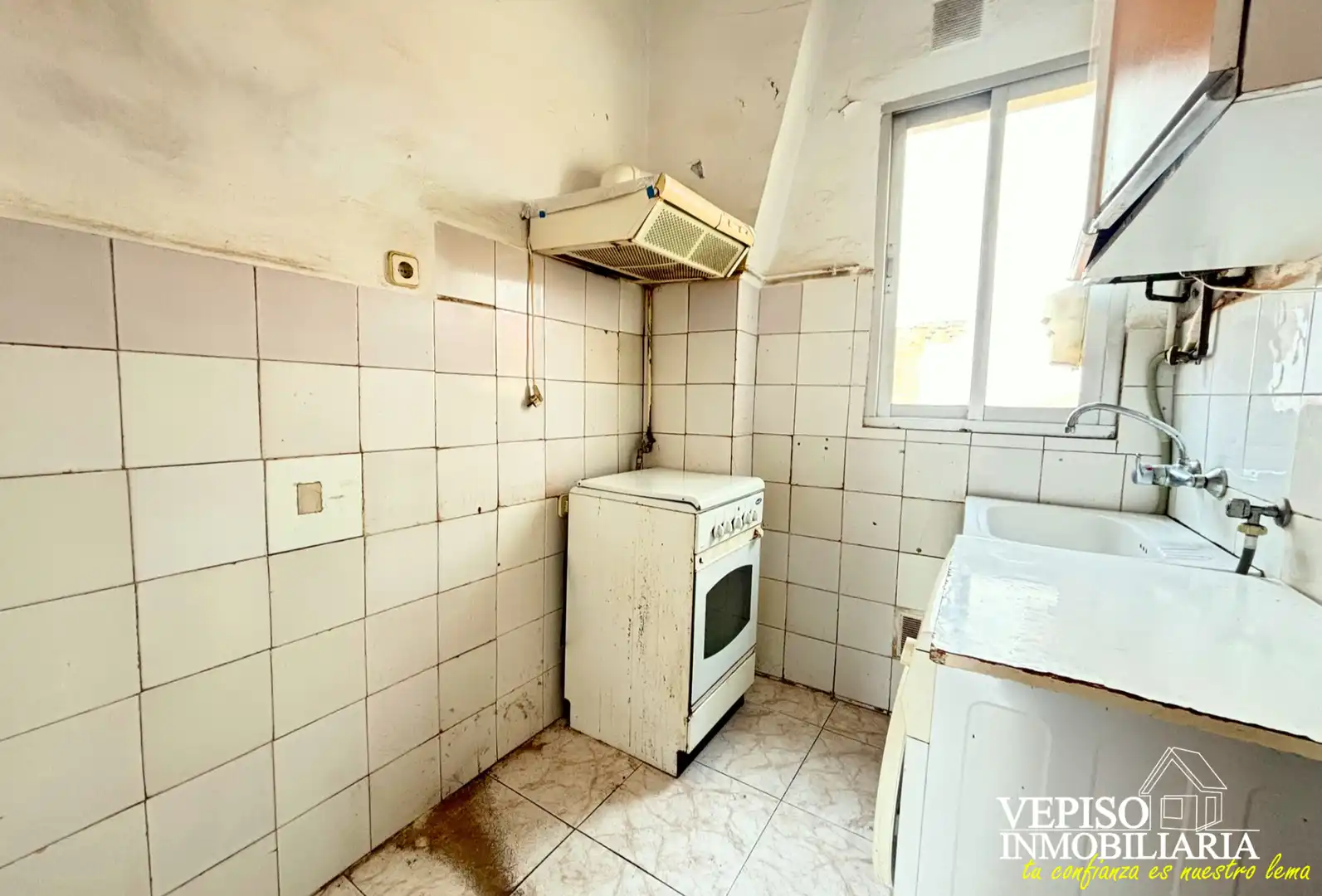 Cocina de Piso en venta en Madrid con Balcón y Alarma