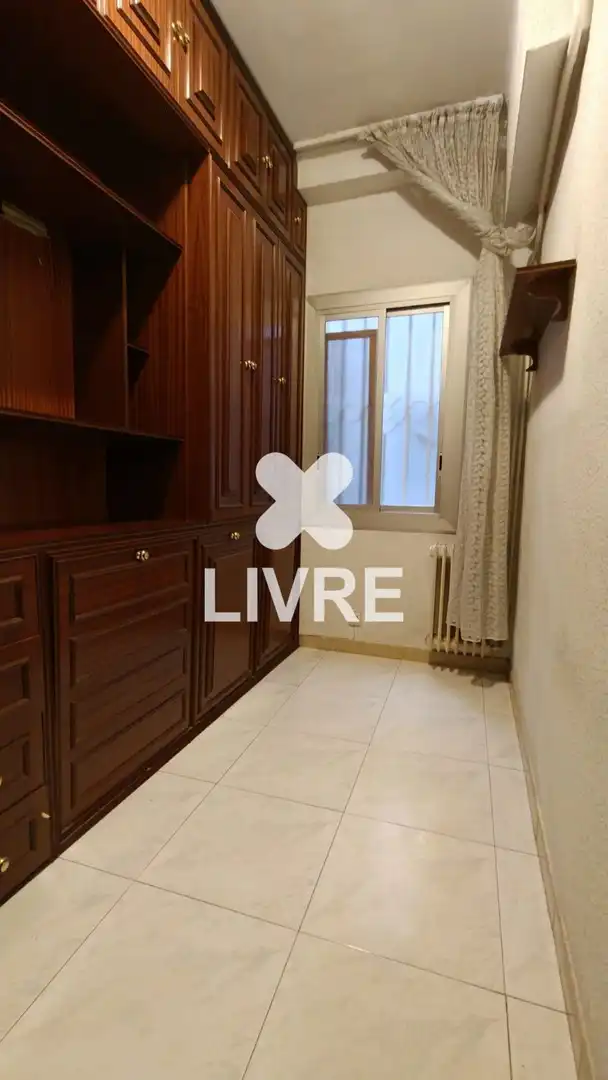 Sala de estar de Piso en venta en Barcelona con Calefacción y Balcón
