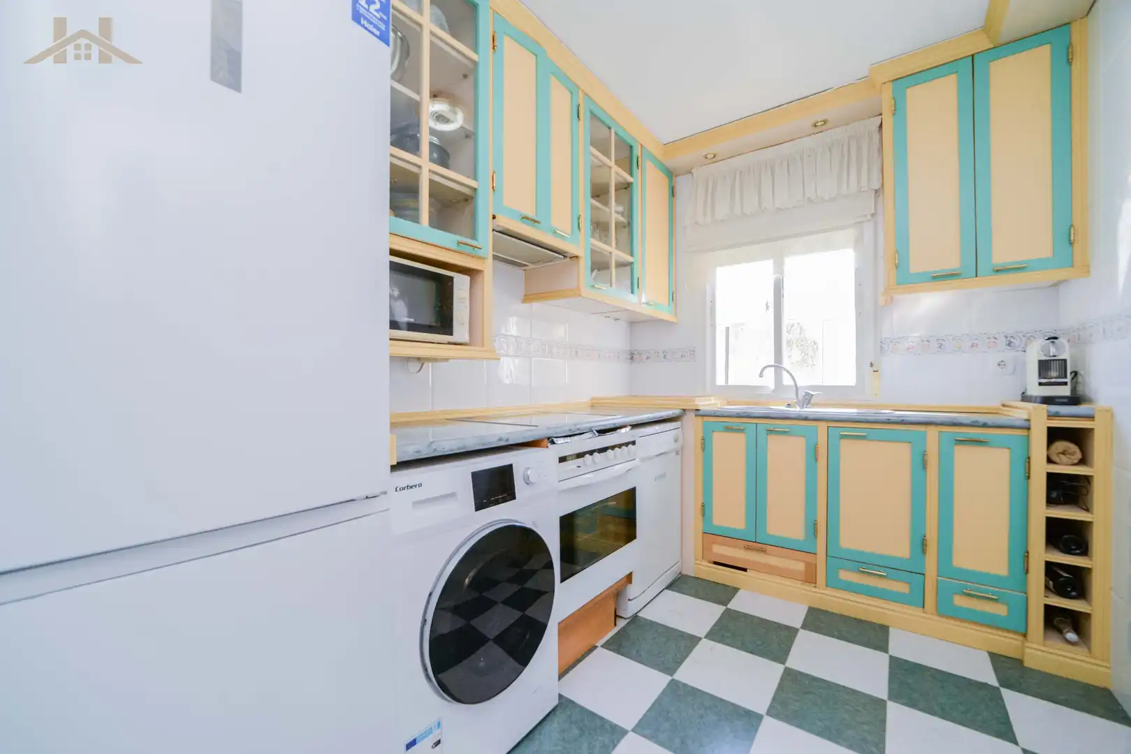 Cocina de Casa o chalet en venta en Villa del Prado con Aire acondicionado, Calefacción y Jardín privado